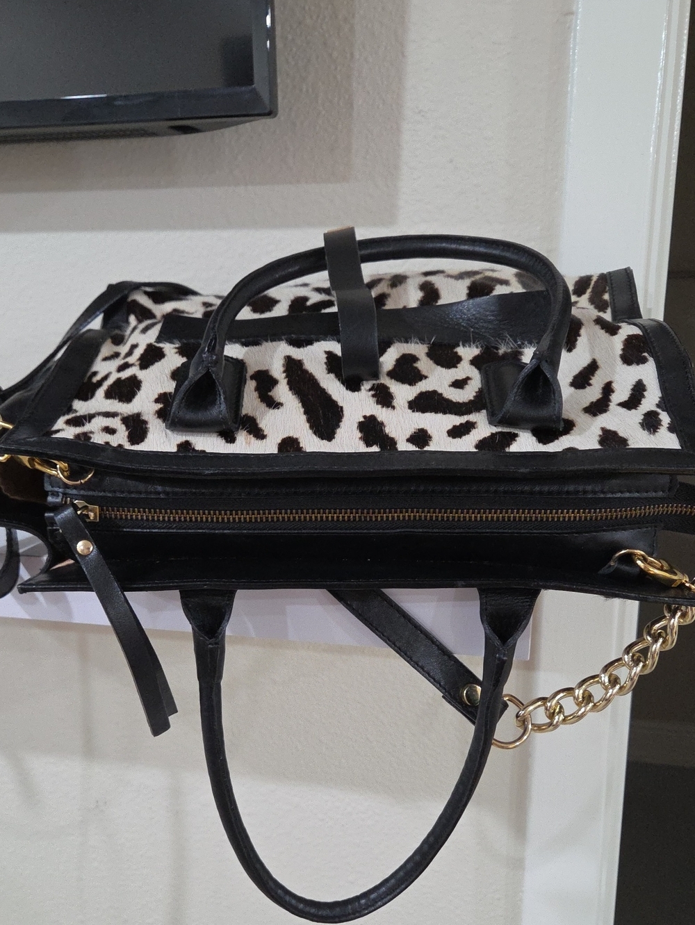 Cavalcanti Italian Leopard Print Top-Handle Tote Bag with Black Trim - Picture 7 of 14